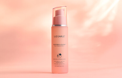 The best serum for firmer-looking skin Restore & Glow™ Instant Radiance Serum 30ml pump on a peach background
