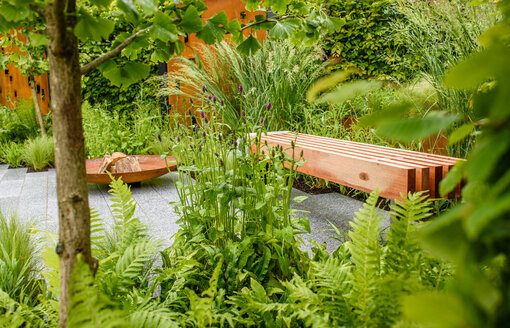 What advice would you give to women wanting to become Garden Designers? What advice would you give to women wanting to become Garden Designers?