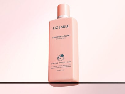 Unlocking radiance: The benefits of exfoliating your skin