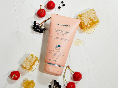 Discover Cleanse & Glow™ Transforming Gel Cleanser