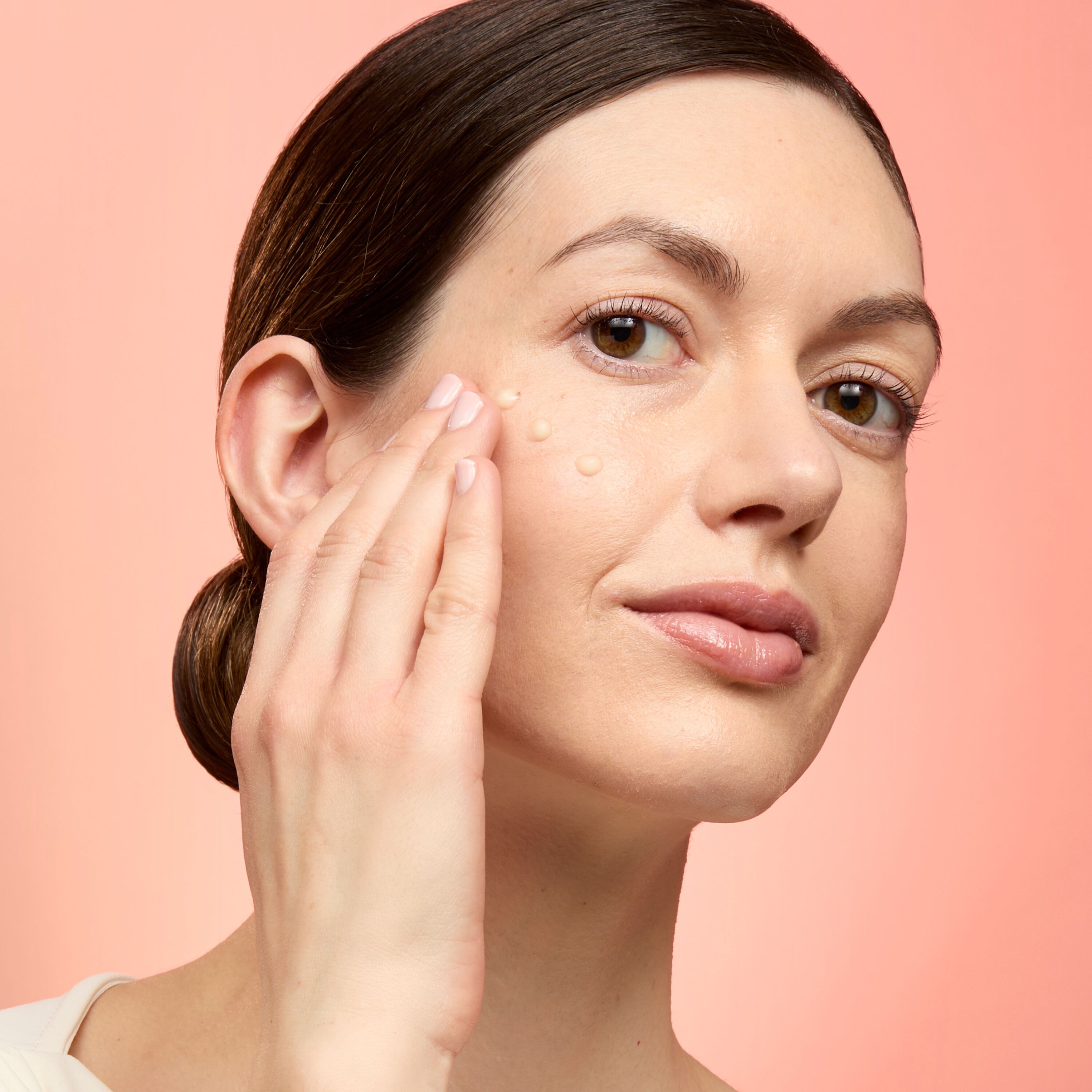 Restore & Glow&trade; Instant Radiance Serum 30ml  large