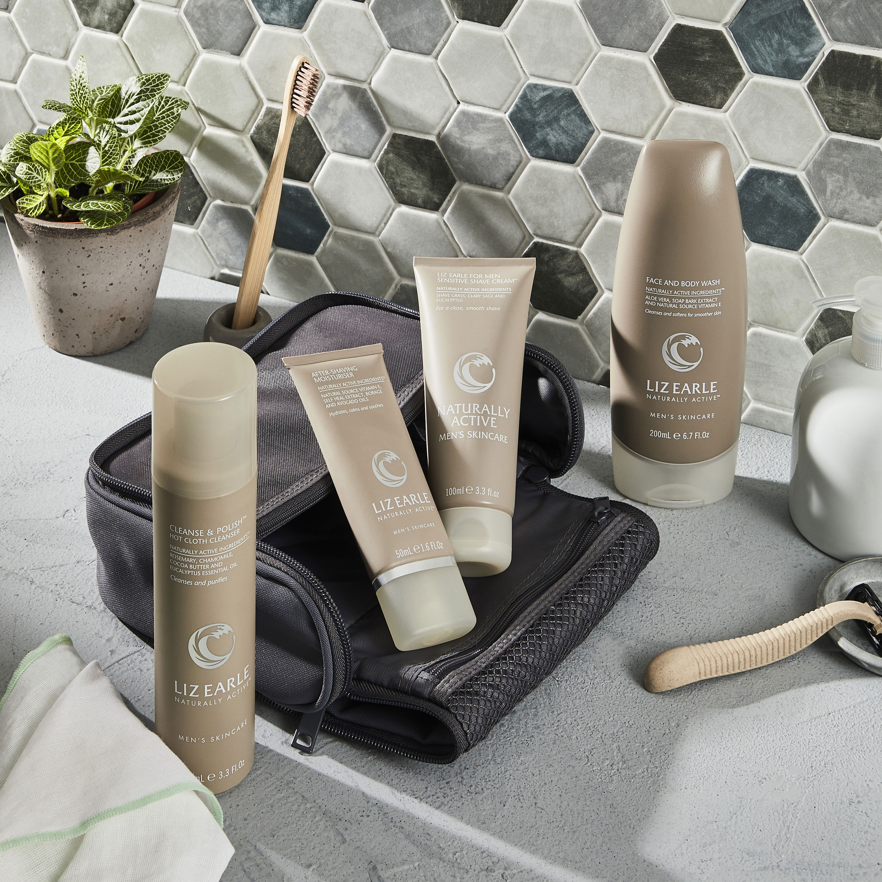 Sensitive Shave Cream Liz Earle Beauty Co.