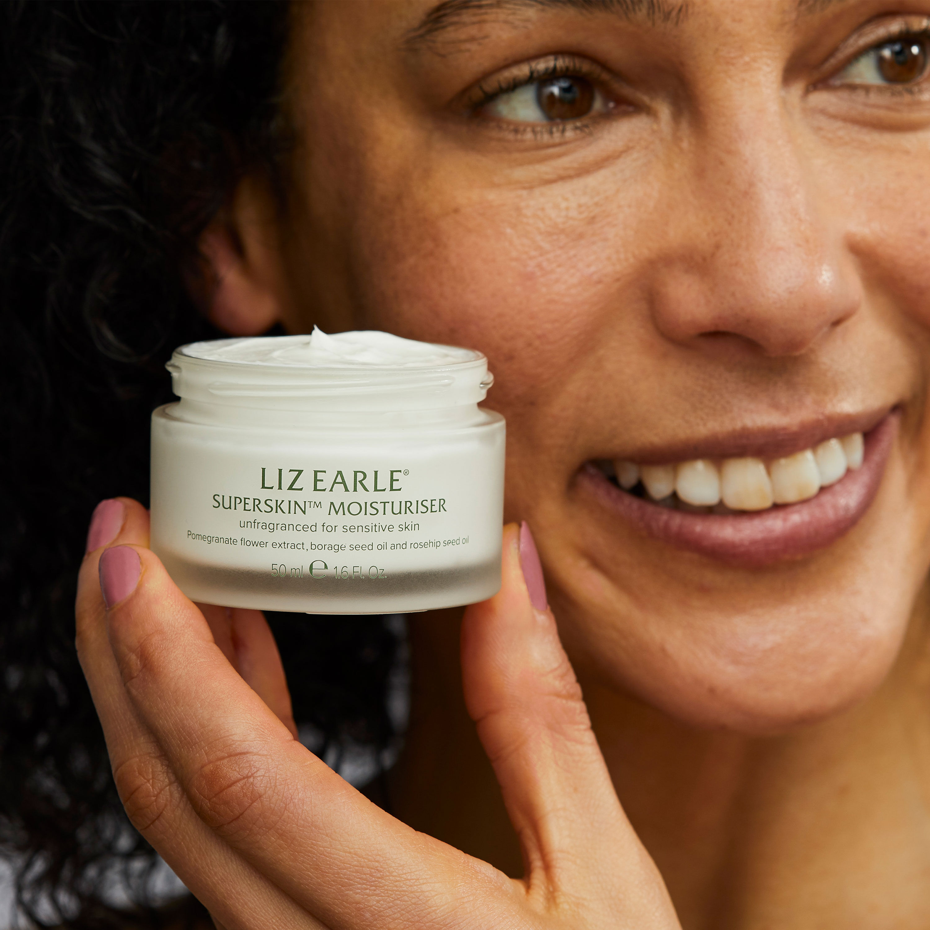 Moisturiser outlet