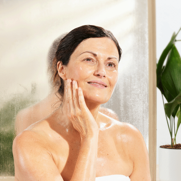 Superskin™ Microdermabrasion Polish | Liz Earle Beauty Co.