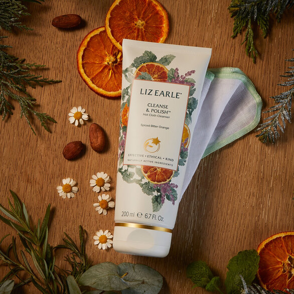 Cleanse & Polish™ Hot Cloth Cleanser Spiced Bitter Orange  large