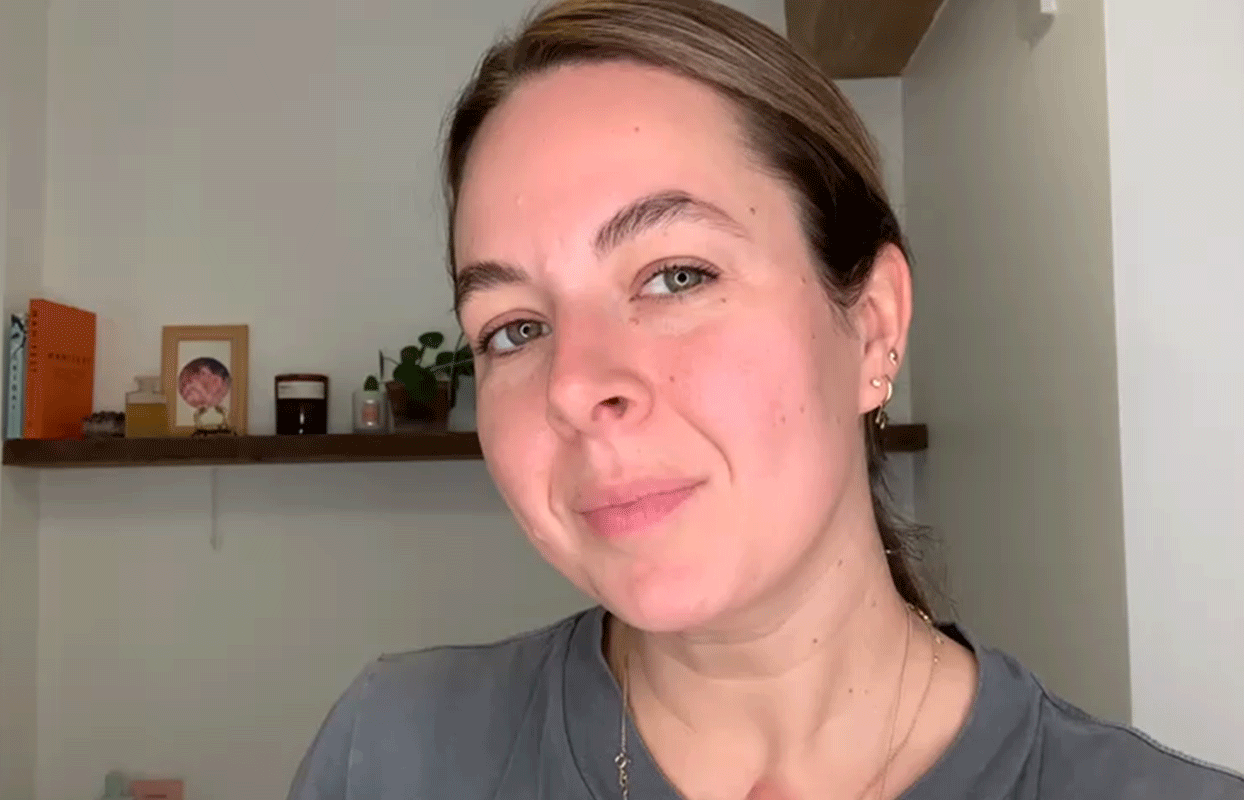 How should I add AHAs into my skincare routine? How should I add AHAs into my skincare routine?